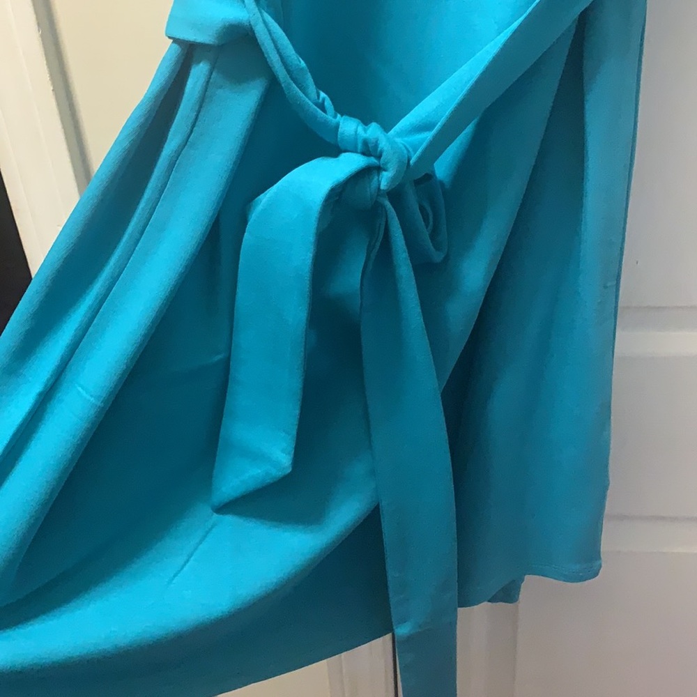 Dress - Picture 4 of 6